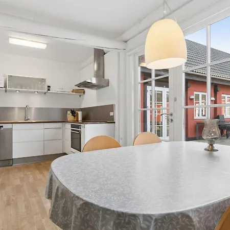 Anabella - 6km From The Sea By Interhome *